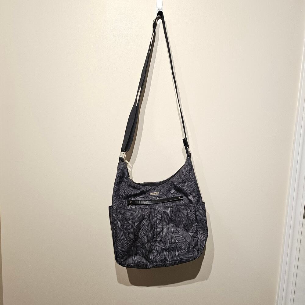 Baggallini Crossbody Bag in Gray and Black Tropical Print